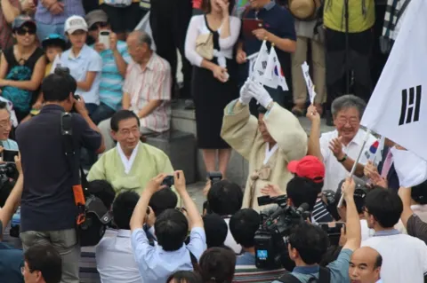 광복69주년 보신각 시민 참여 플래시몹 활동 사진